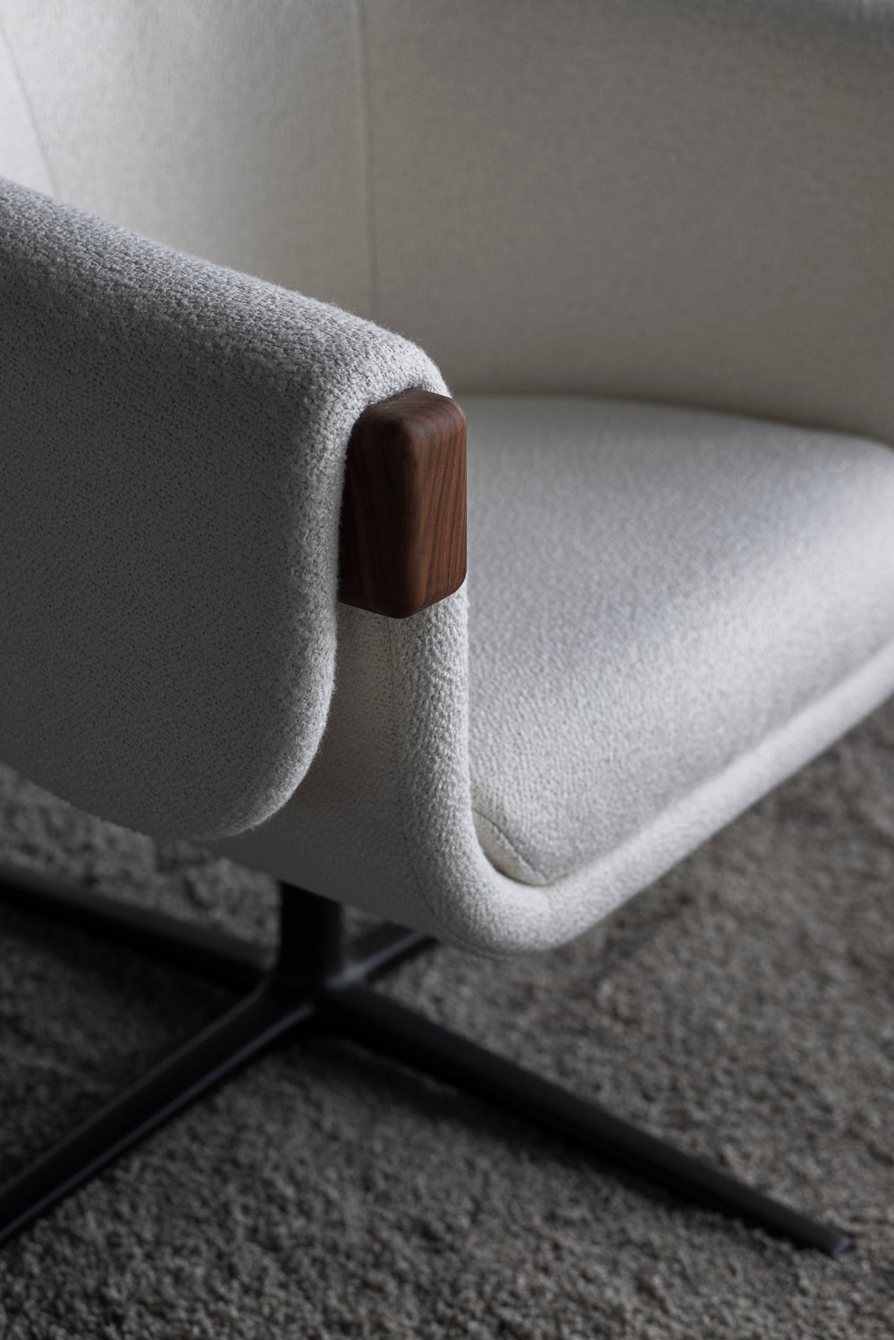 Monica Chair