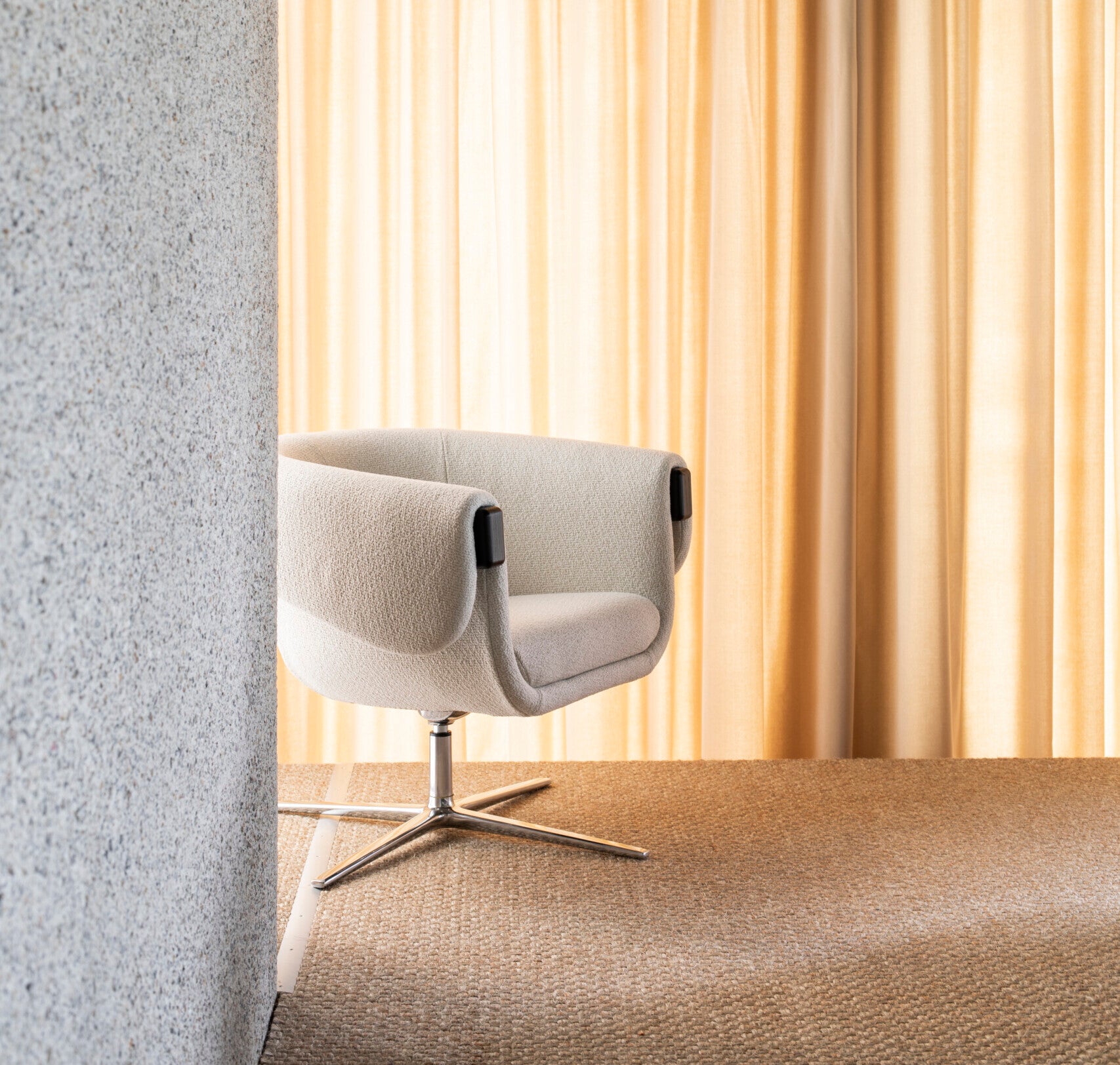Monica Chair