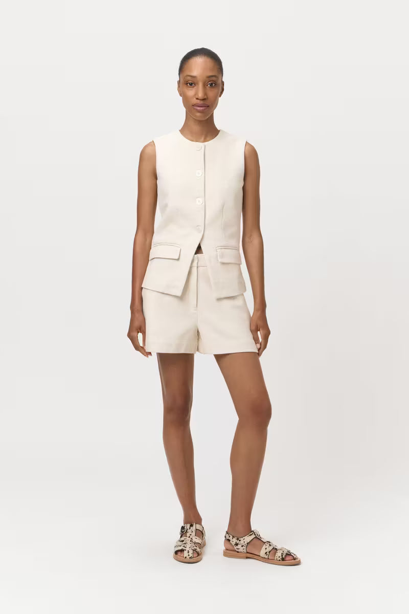 Kendra Vest
