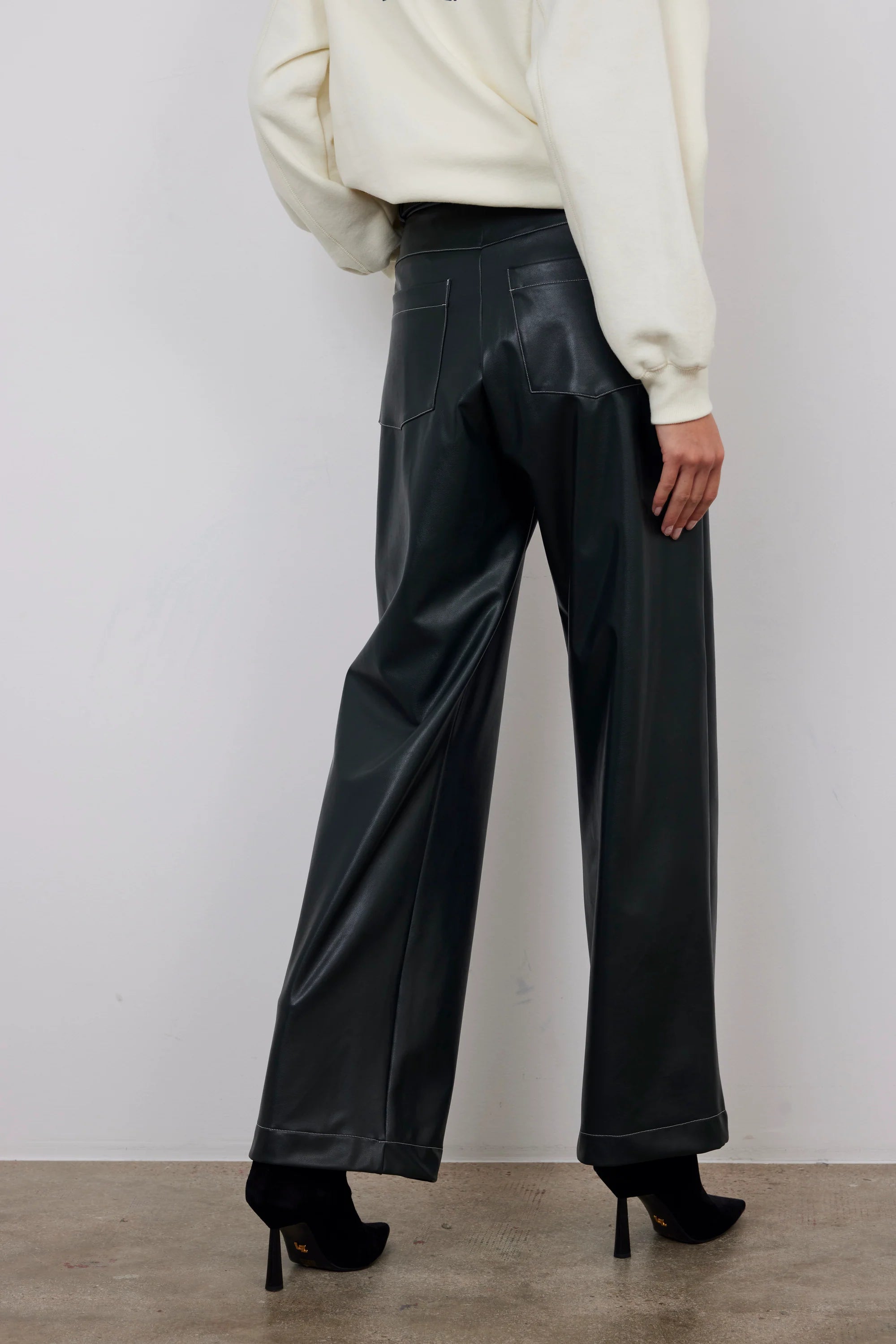Lia Vegan Leather Pants Green