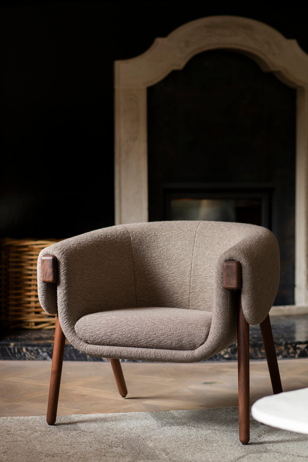 Monica Chair